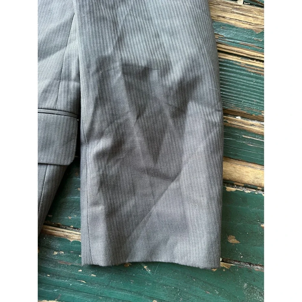 Joseph & Feiss Mens Gray Pinstripe Wool Blend Blazer Sport Coat 44 Short